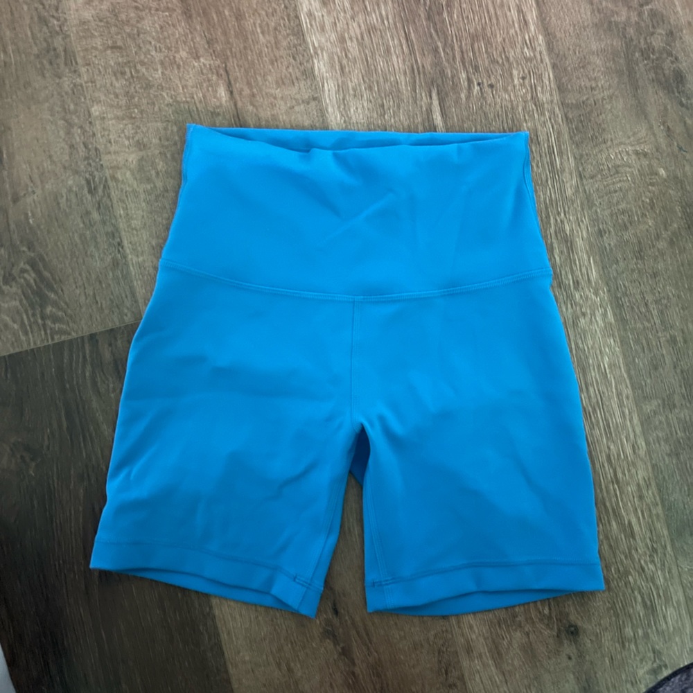 Lululemon wunder under high waisted biker shorts, size 4